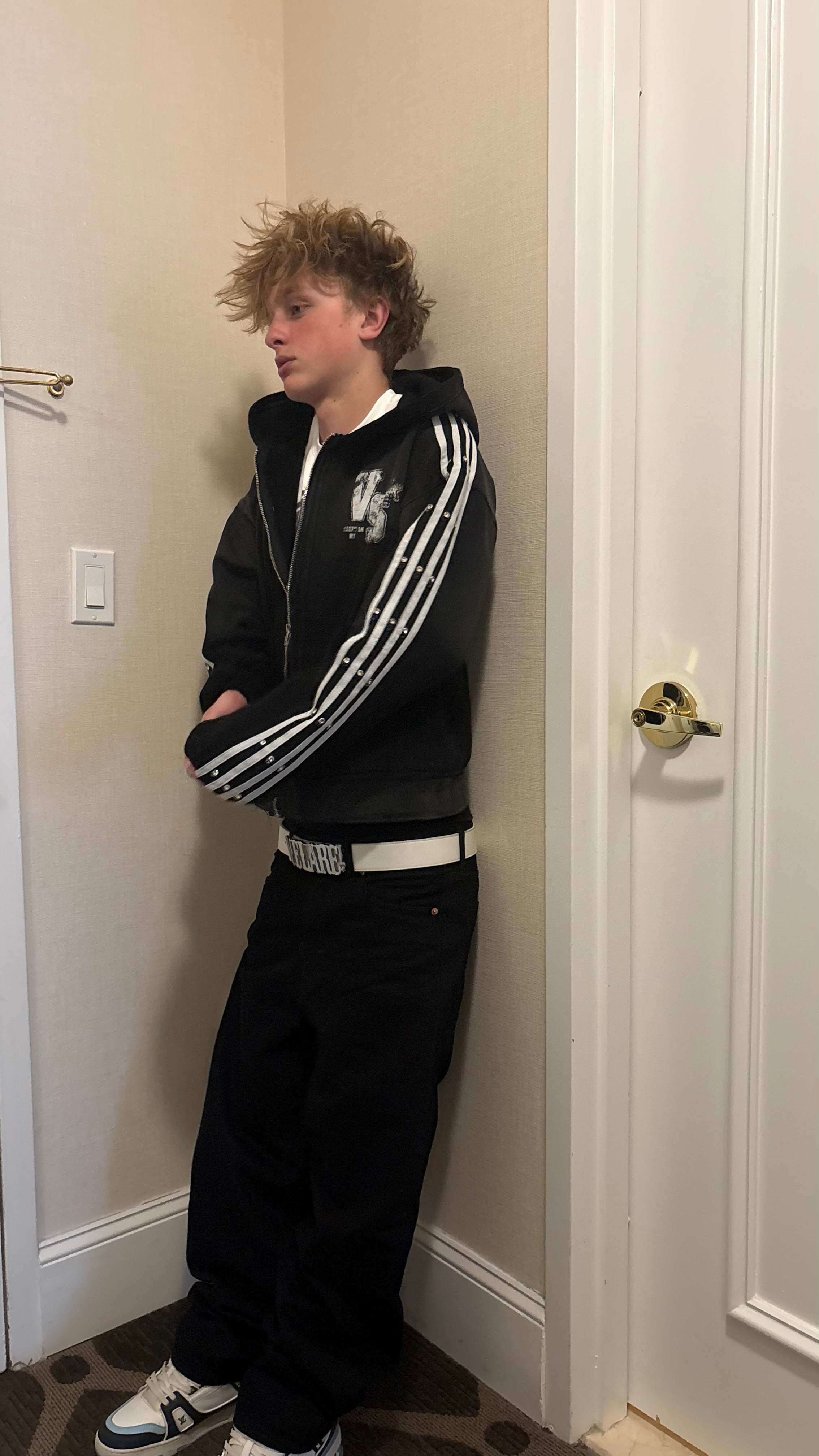 Gemstone Zip Black